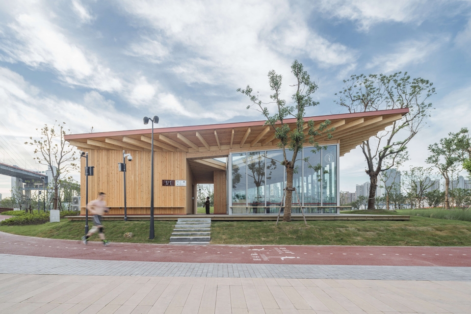 上海东岸望江驿 | 简约实用的沿江公共空间-2