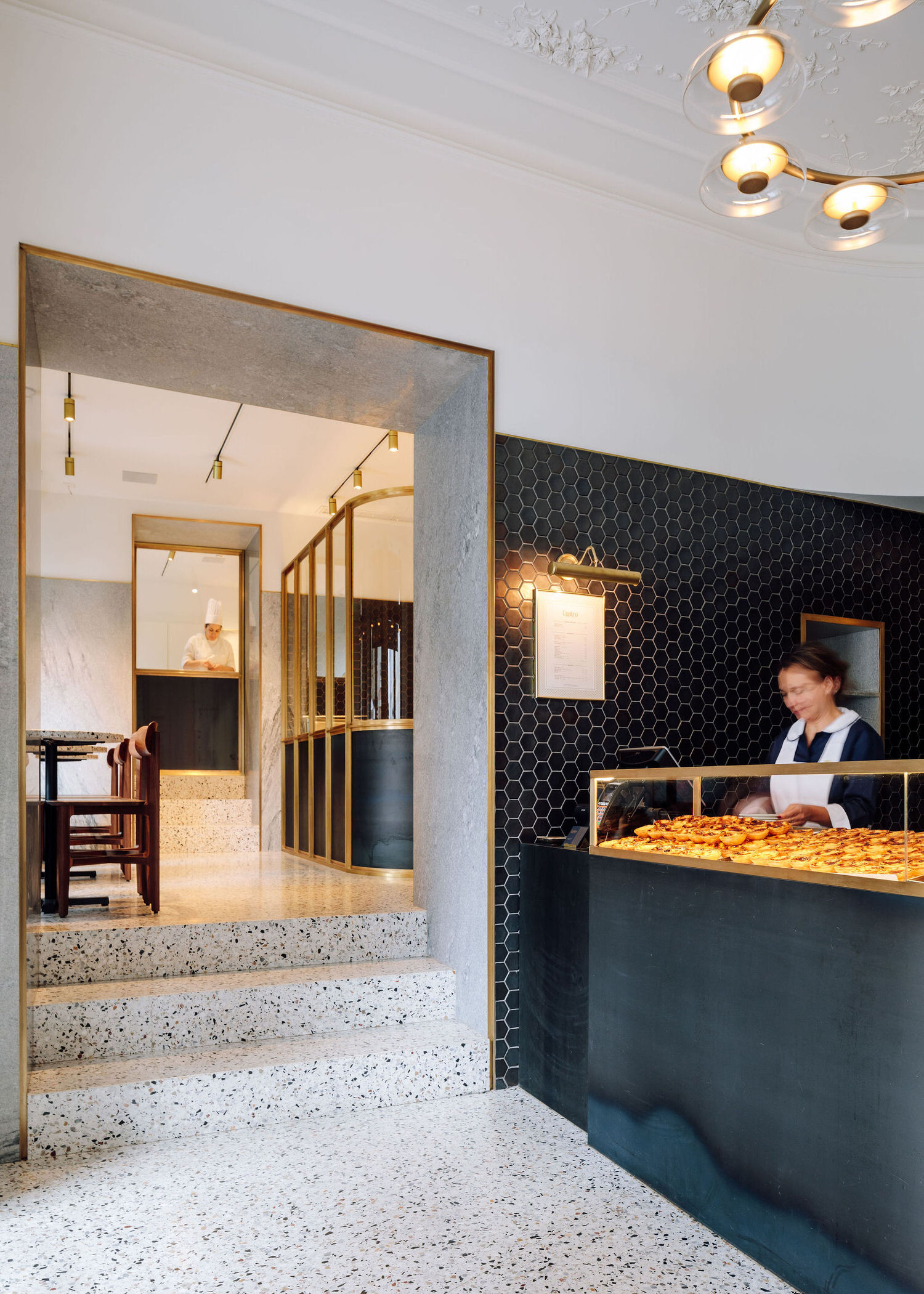 五光十色,诱人的现代烘焙店设计-84