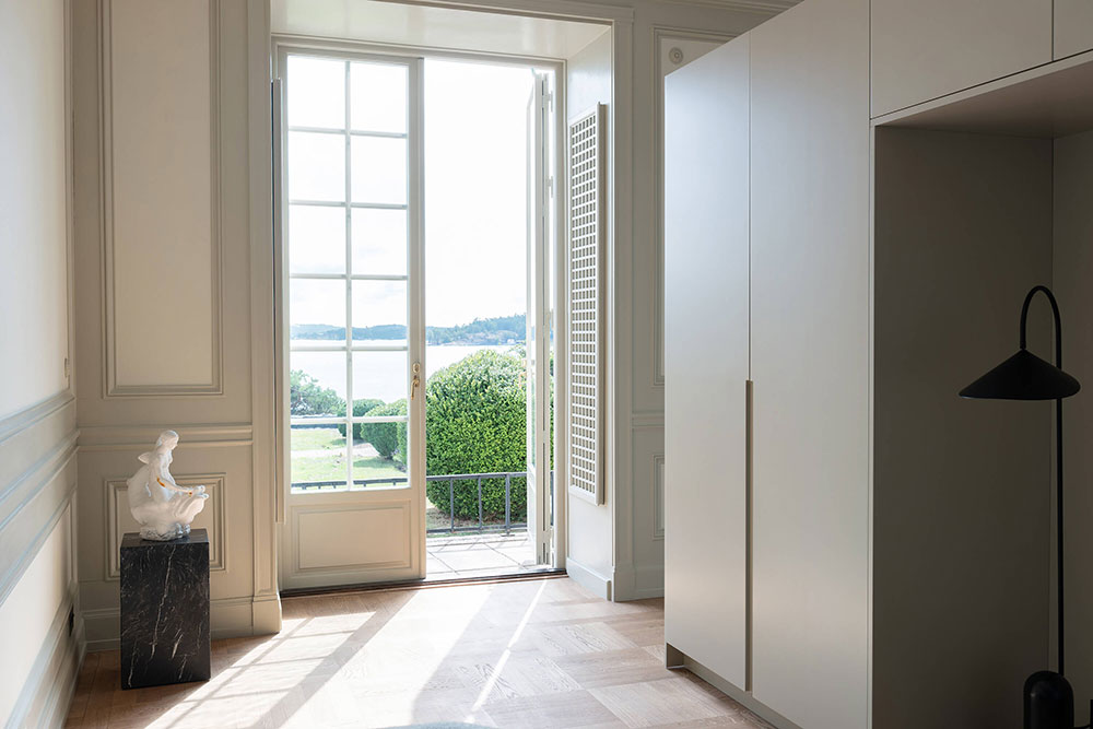 瑞典水岸豪华别墅 | 古典与现代的完美结合-10