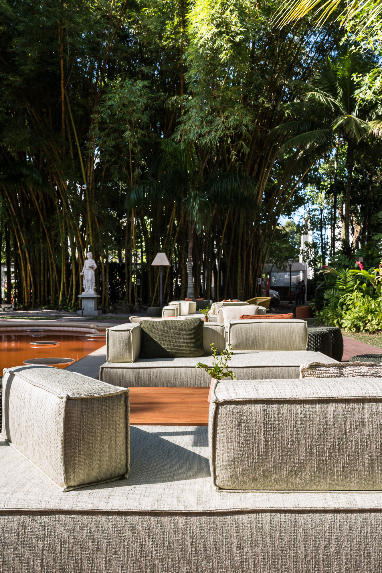 巴西卡萨科尔里约竹子酒吧设计丨Gisele Taranto Arquitetura-45