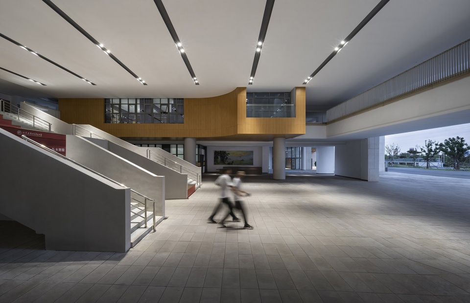 江苏省靖江高级中学新校区丨中国江苏丨江苏中锐华东建筑设计研究院有限公司荣朝晖工作室-102