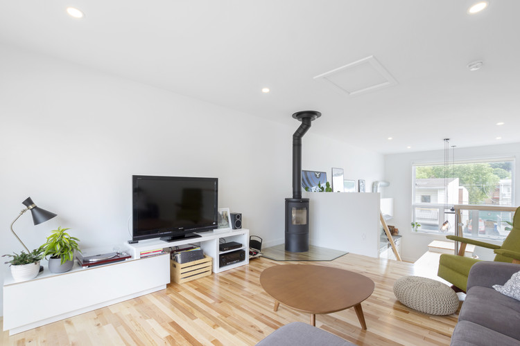 魁北克市三层联排住宅-12