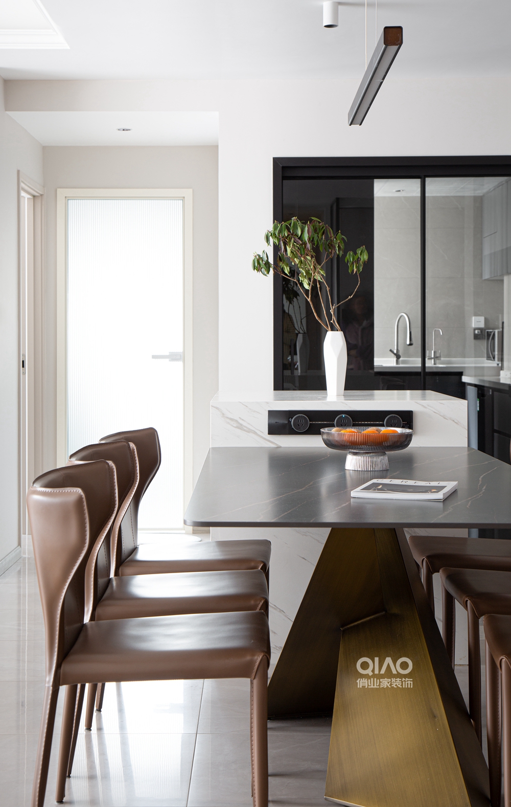 精英律师105㎡豪横一人居丨中国重庆丨重庆俏业家装饰-24