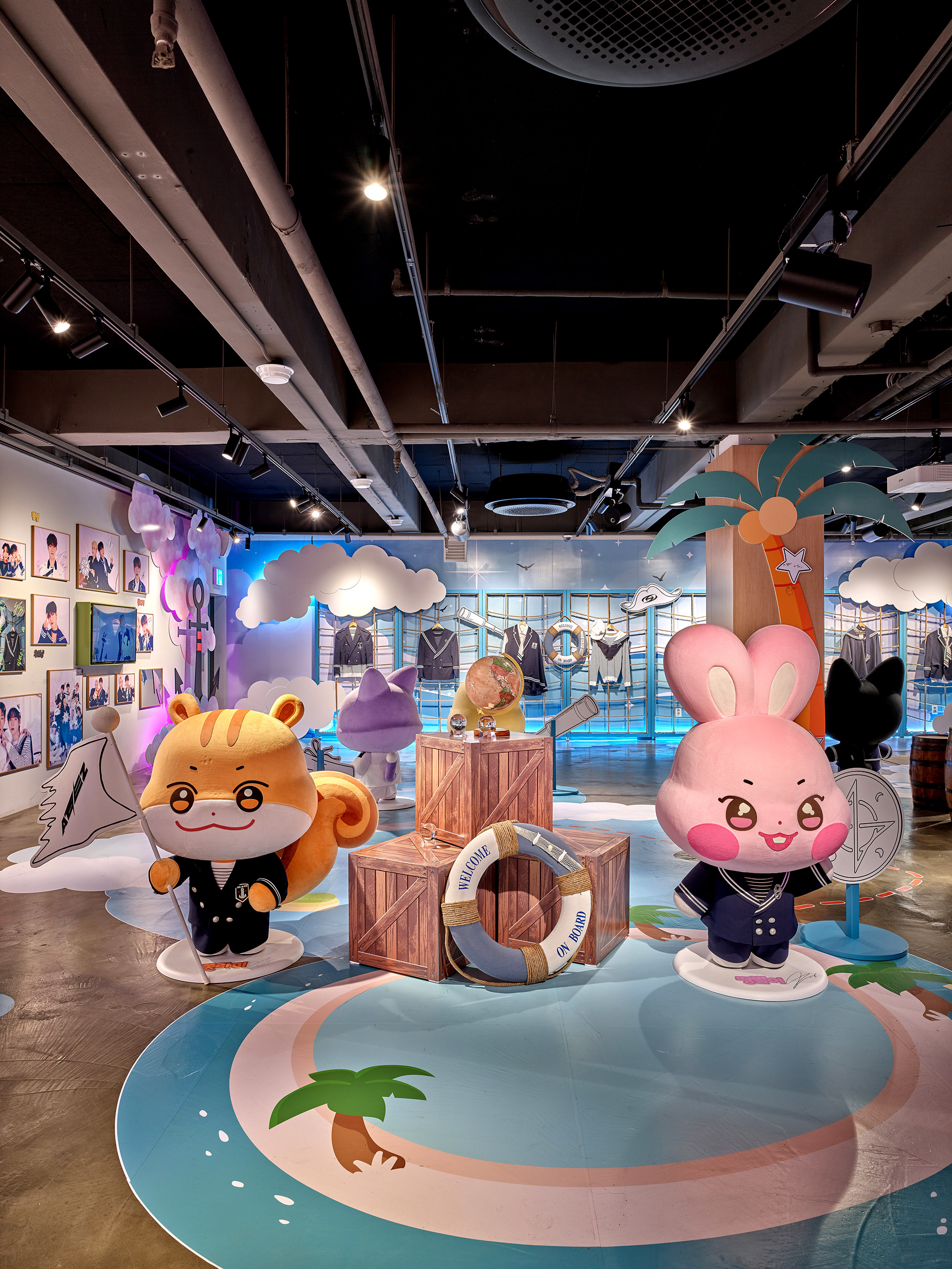 ATEEZ | ANITEEZ IN ILLUSION POP-UP STORE-24