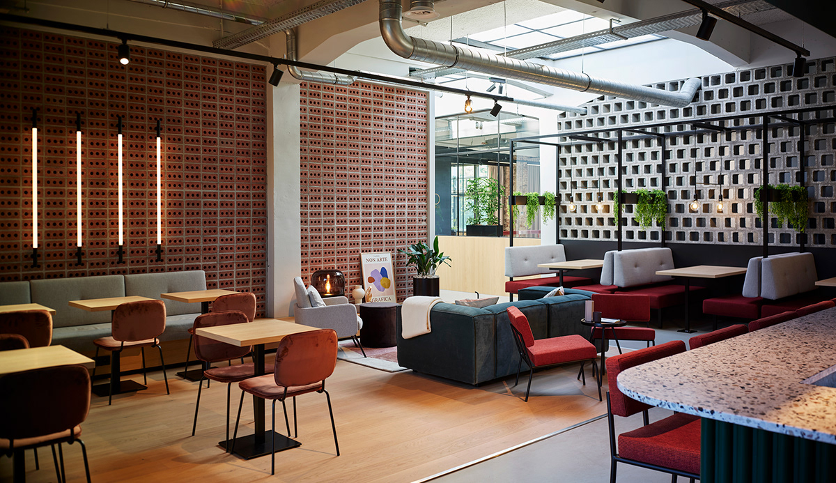 比利时 C-mine 园区 IT 公司共享办公空间设计-9
