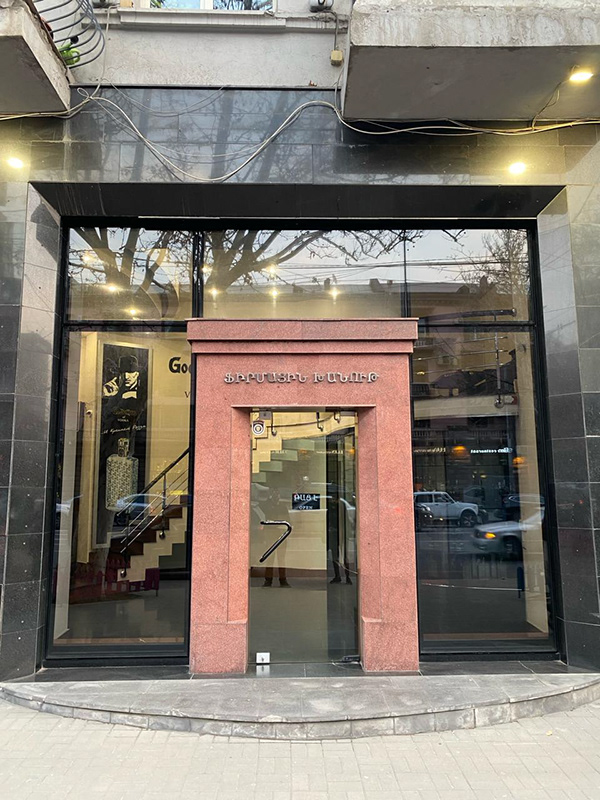 烟草店设计丨亚美尼亚丨Design_14-24