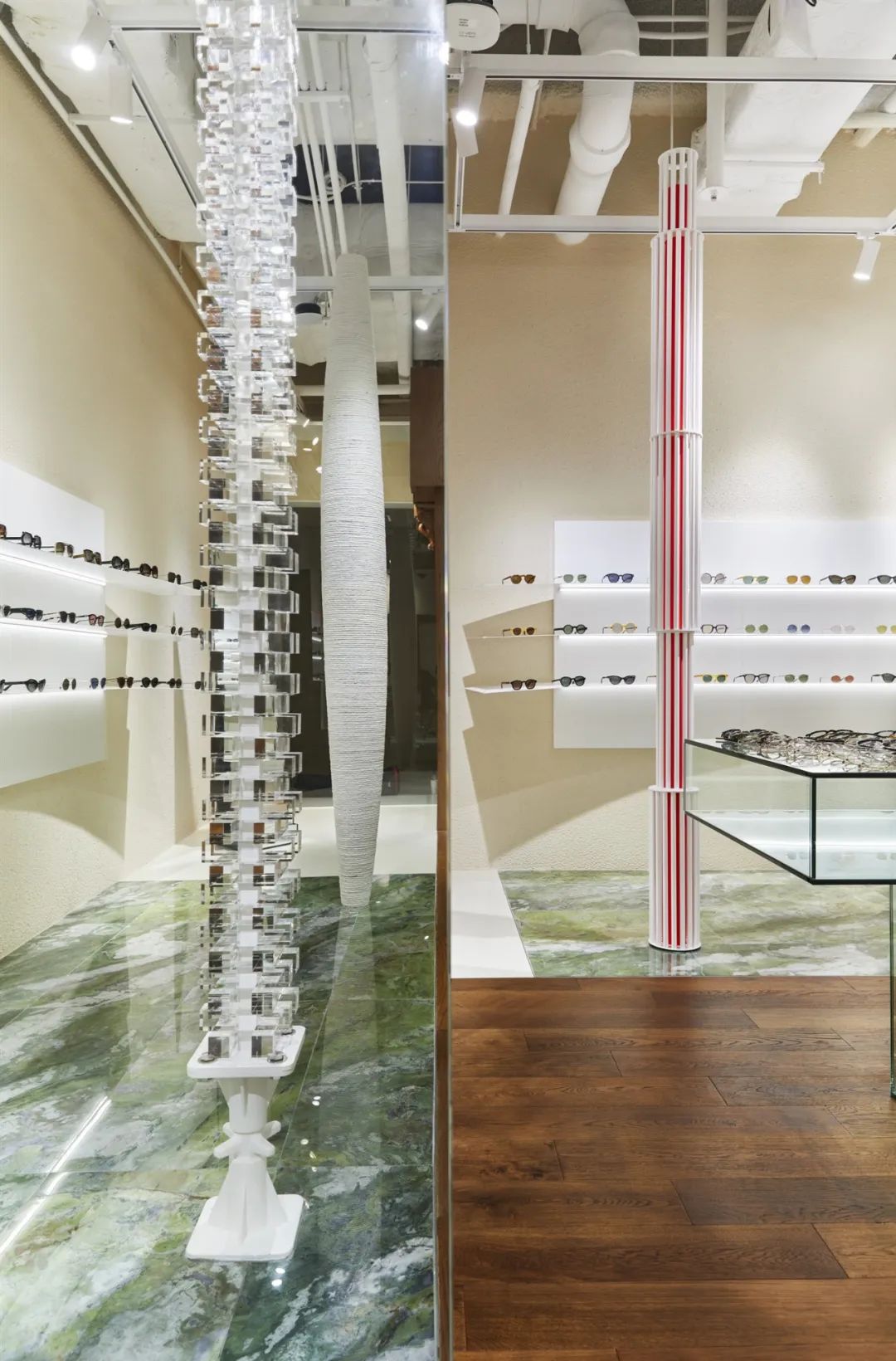 首尔 Oror 独特眼镜精品店设计丨韩国首尔丨NBDC-17