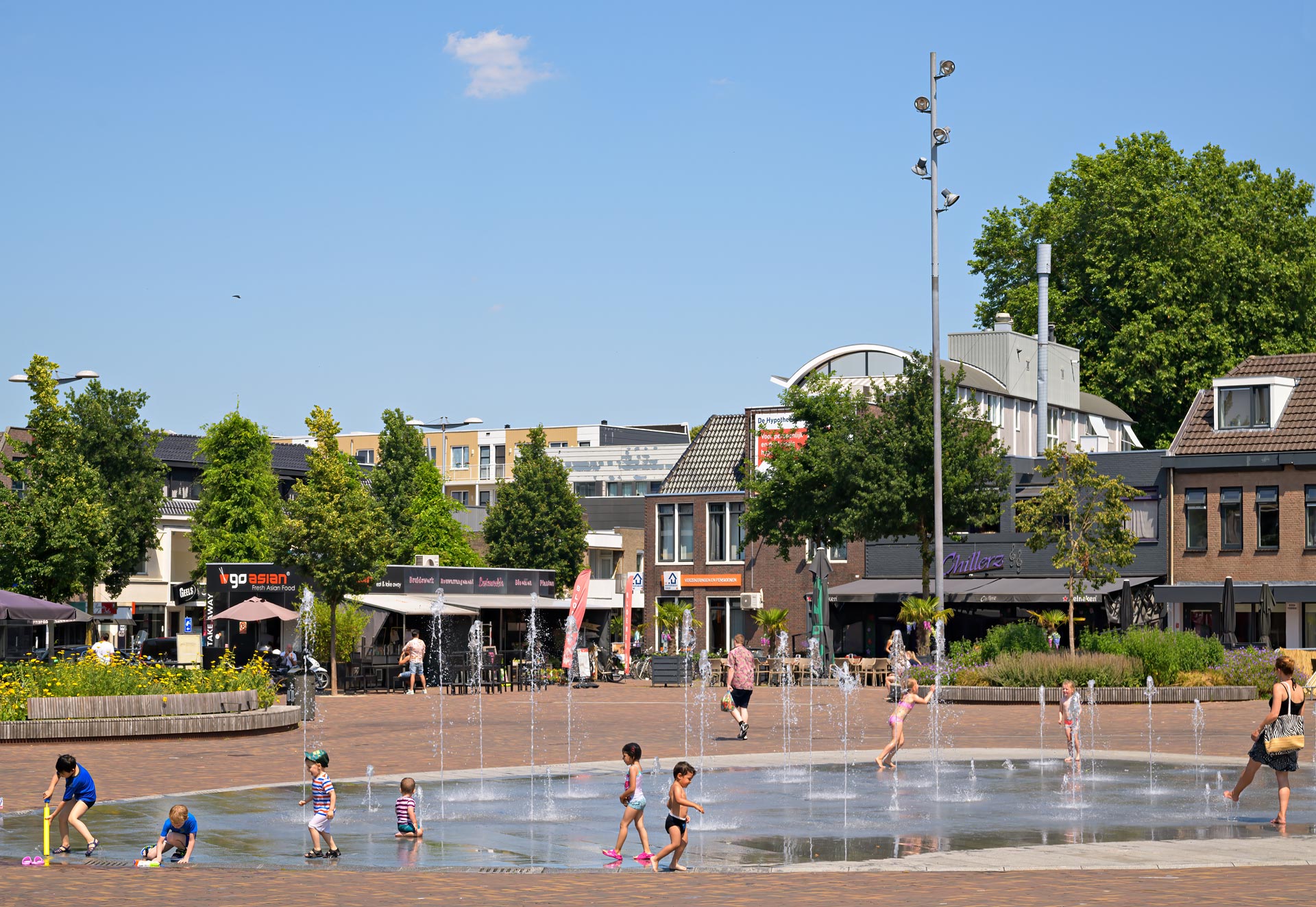 荷兰 Ede 市场广场绿色更新，打造多功能活动空间-10