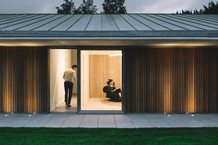 混凝土与木质的和谐交响曲——西班牙 Navarre 私人住宅设计-30