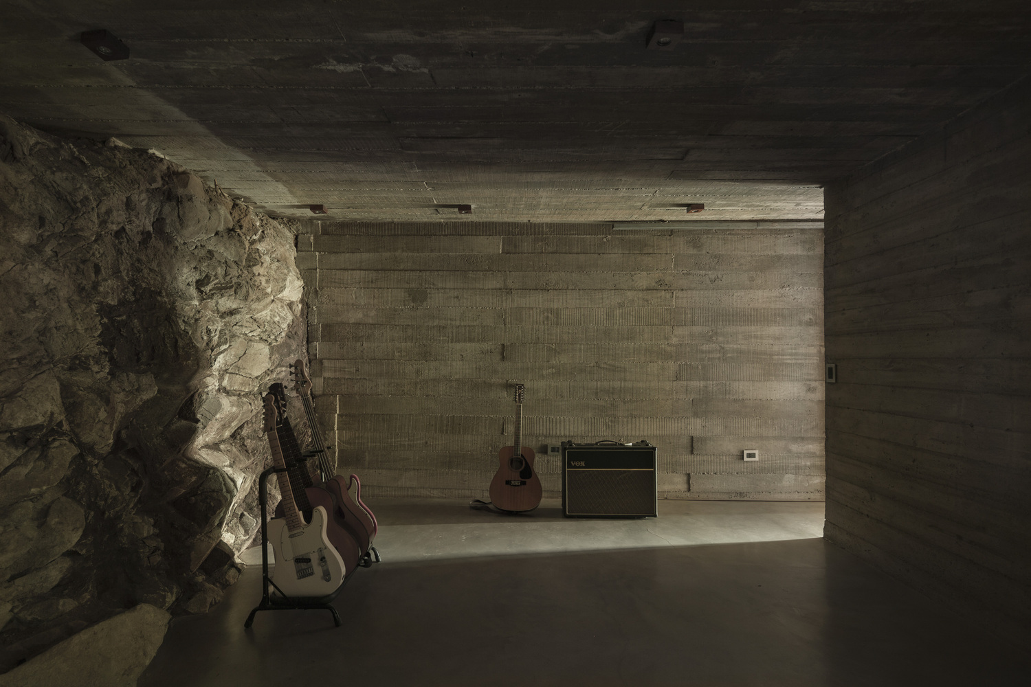 阿根廷 Río Ceballos 三元素住宅丨Agustín Lozada-27