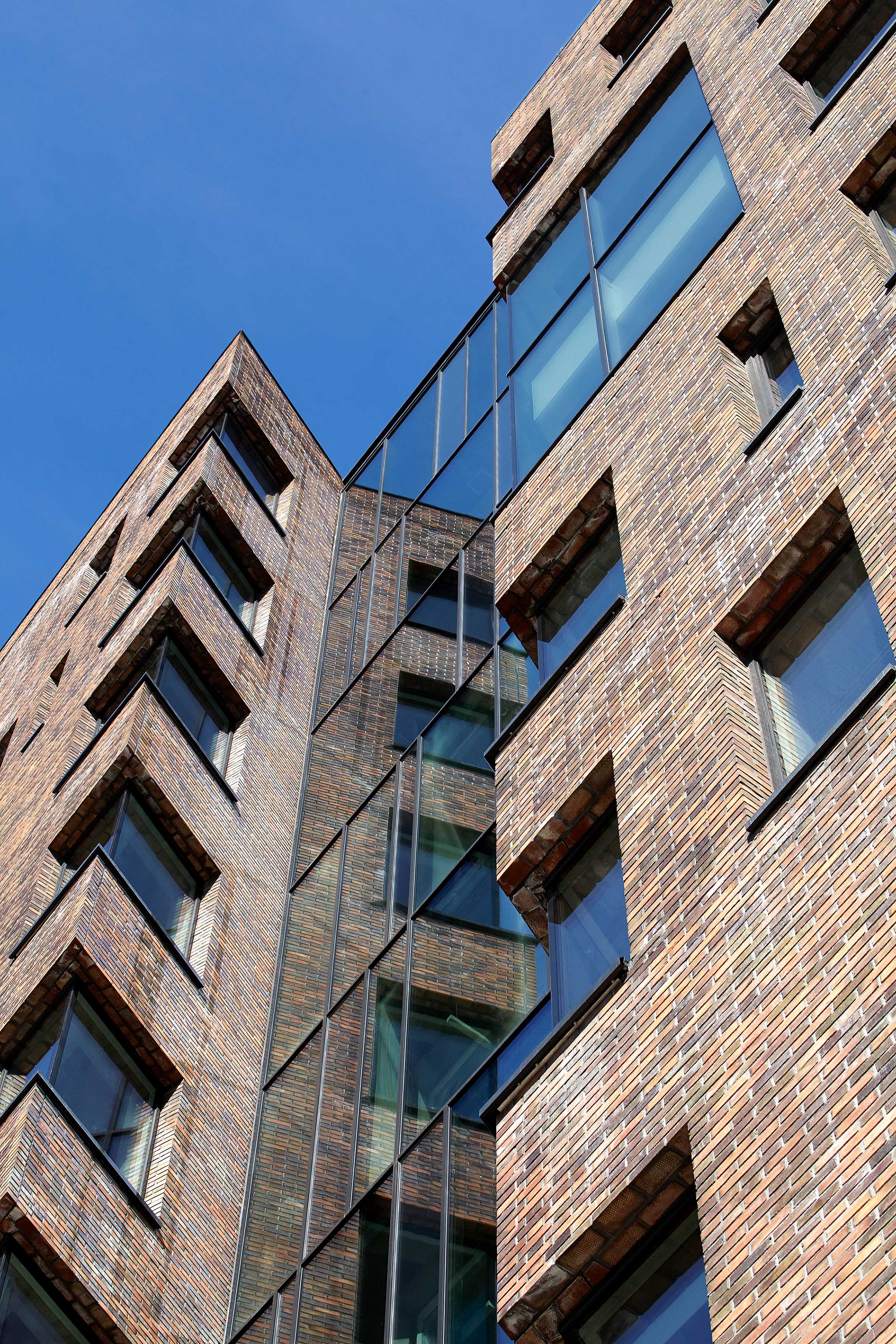 丹麦奥胡斯新型社区中心(Pakhusene)-0