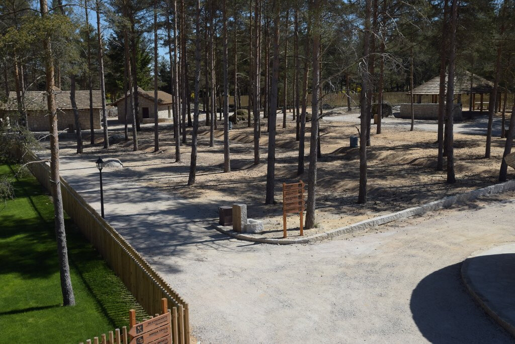 葡萄牙北部村庄式露营酒店-14