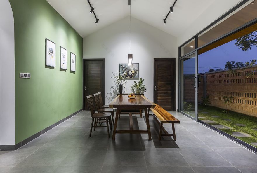 LA House – Ngôi nhà vườn hướng nội với khoảng sân và cây xanh quanh nhà | MK Design and Build-57