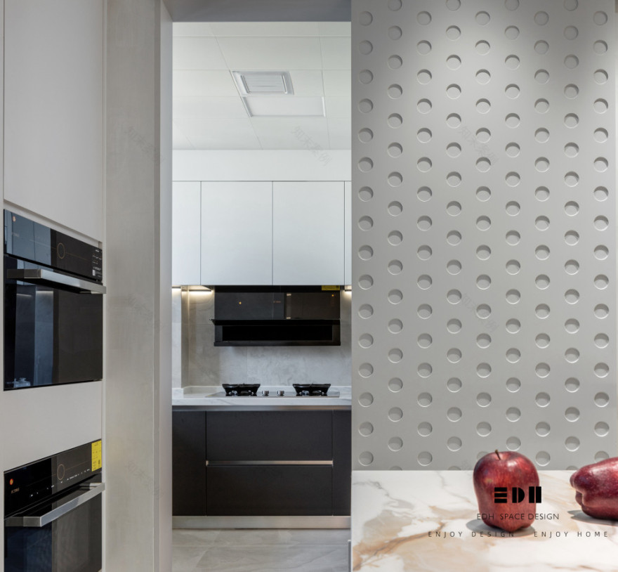 星空之梦 · 红金交织的现代家居空间-44