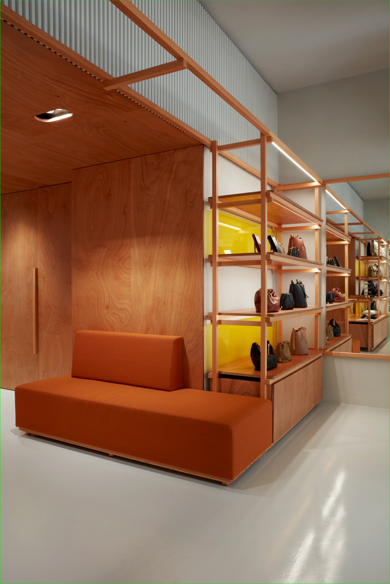 劳伦特·德罗的 A·P·C·商店丨瑞典斯德哥尔摩-6