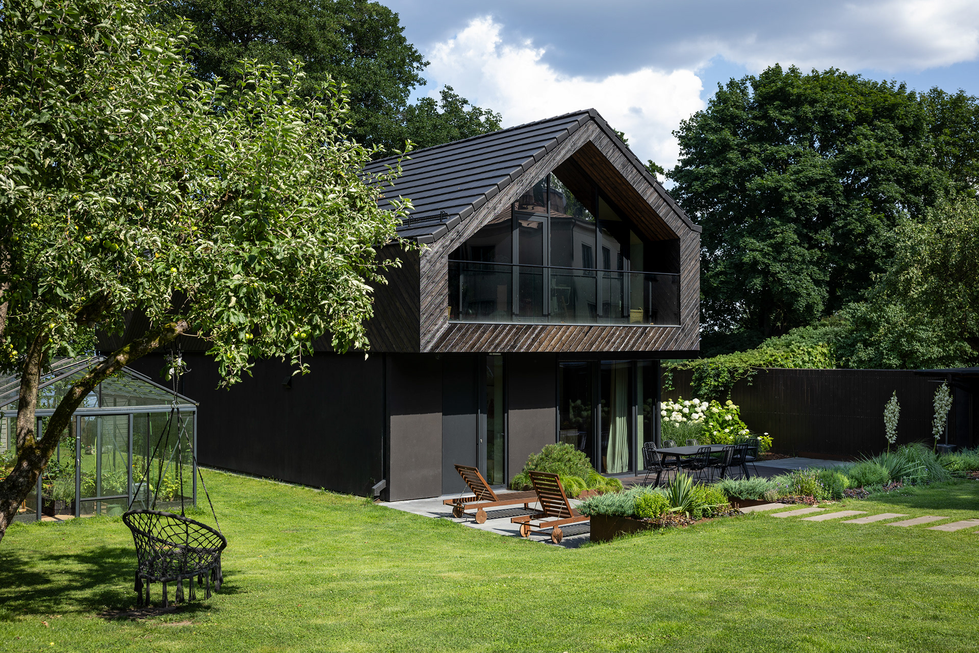 里加梅扎公园私人花园设计丨拉脱维亚里加-10