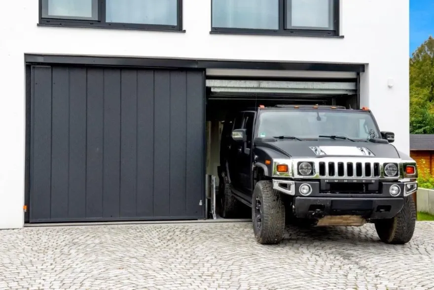 Bauhaus Villa with car lift-47
