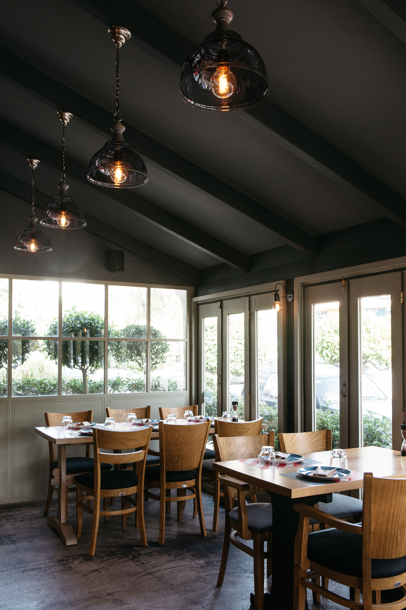 波尔图菲诺比萨店 | 地中海风情与意大利建筑的完美结合-11