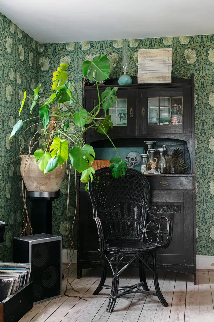 瑞典夫妻旧校舍改造的梦幻之家-9