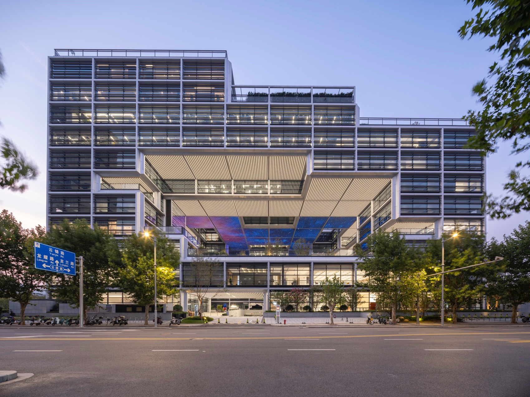 阿里巴巴上海园区全新办公大楼丨中国上海丨Foster + Partners-10