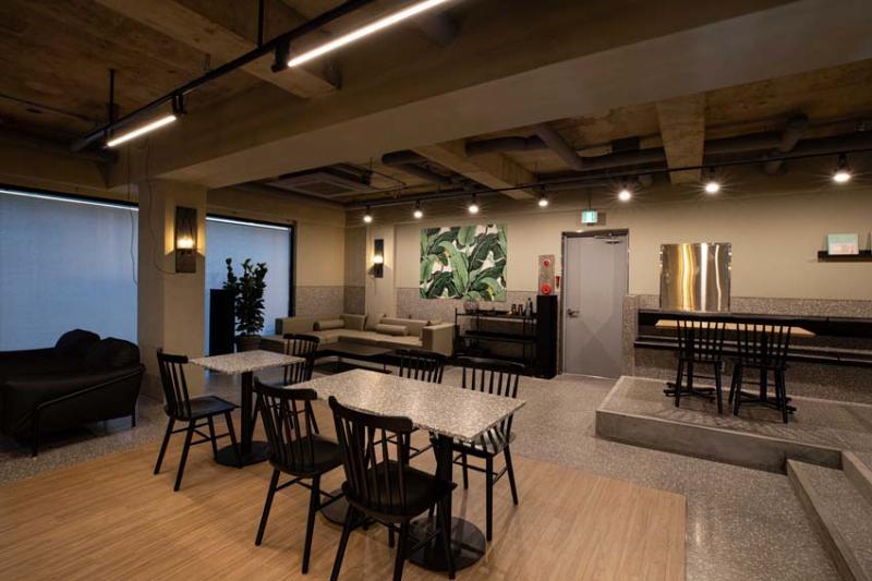 35 平高级现代极简咖啡馆设计-13