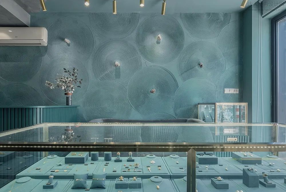 时尚精致—珠宝与美甲合体店-7