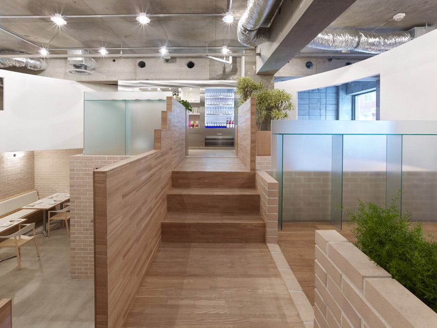 东京半地下有机餐厅,层高 4.39 米的空间魔法-20