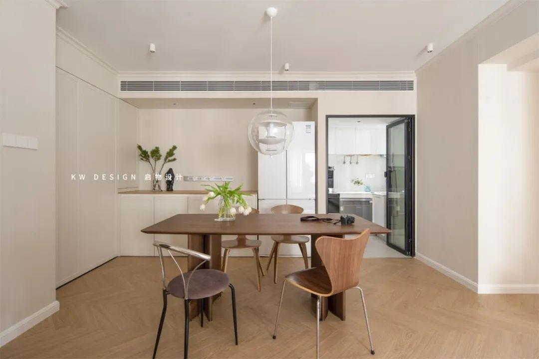 景新花园奶油轻法式住宅丨启物设计-30