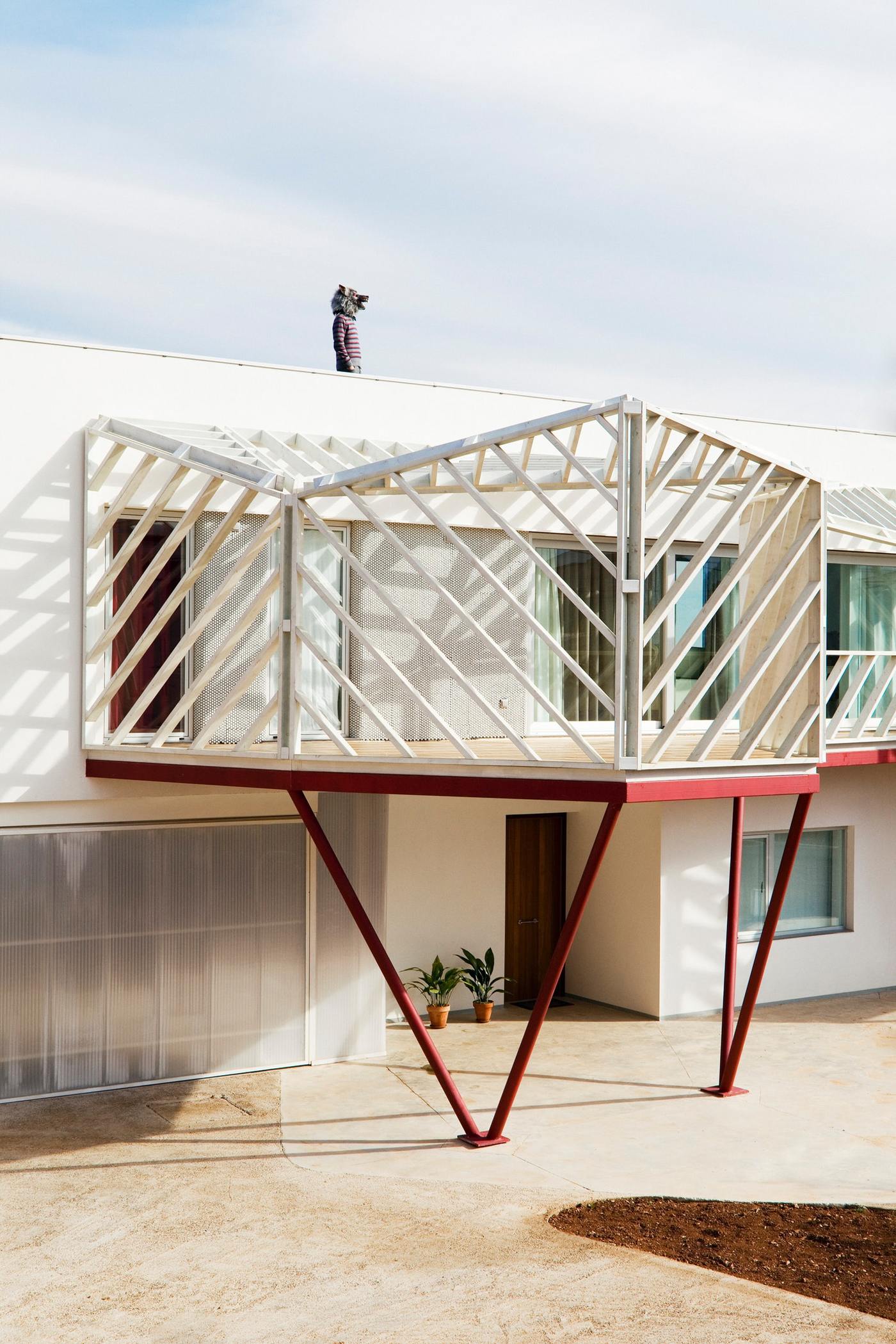 规则与不规则的碰撞，传统住宅与创新空间的组合-0