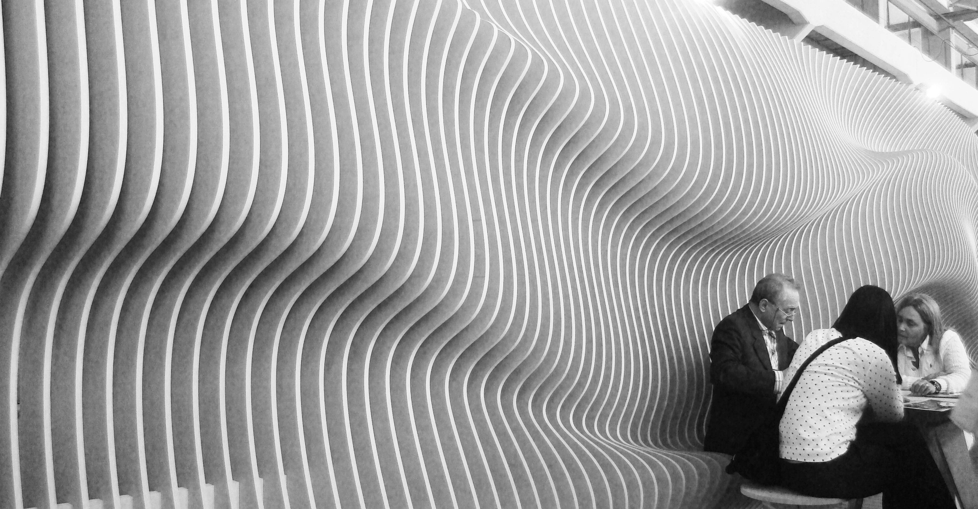 阿根廷木纹迷宫 · AABB 环保 MDF 家具展览馆-5