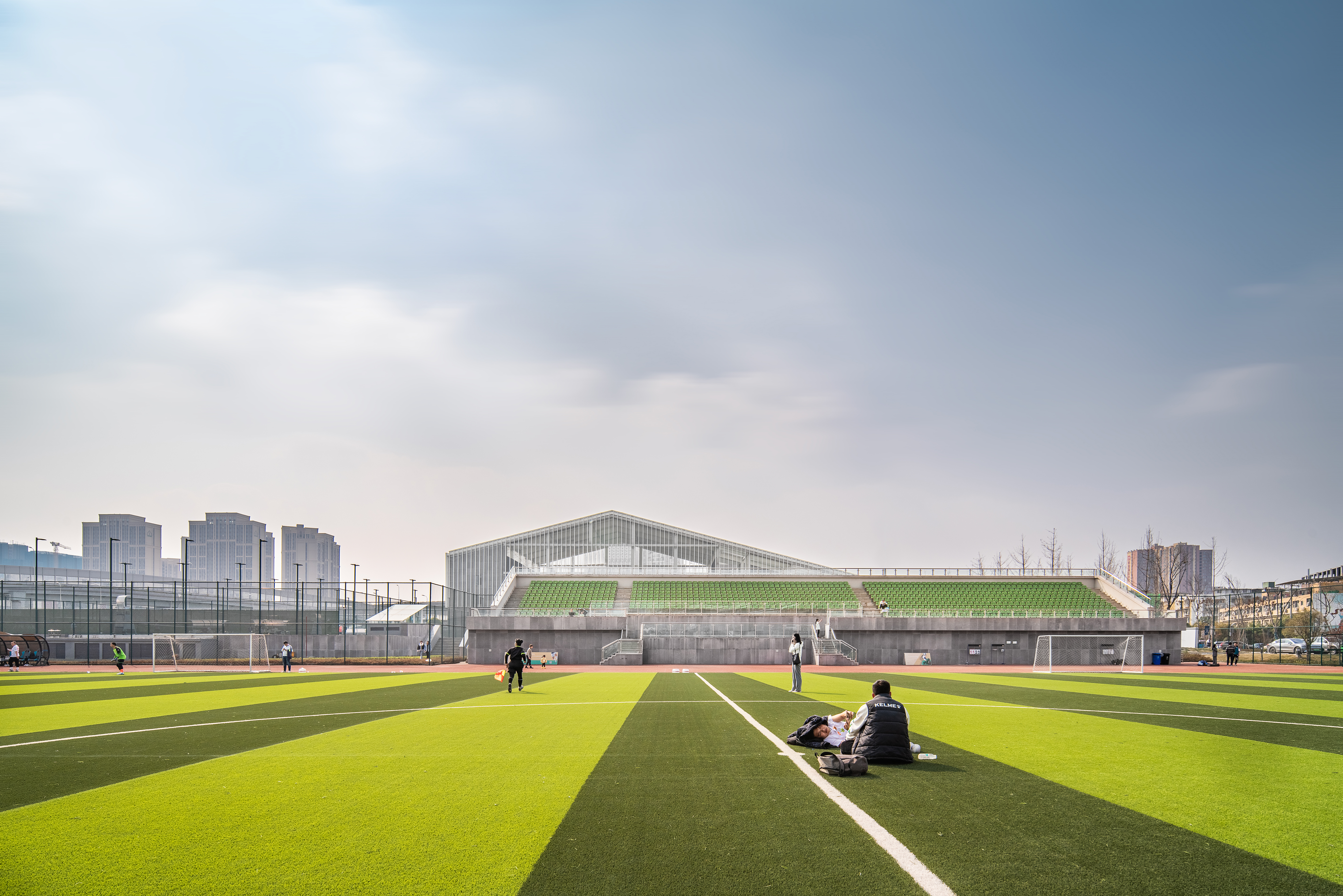 朴素的飘逸：成都锦江城市运动公园复合体育馆 / 山鼎设计-18