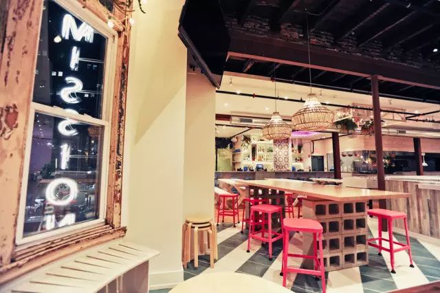 美国墨西哥异域风情餐厅设计-28