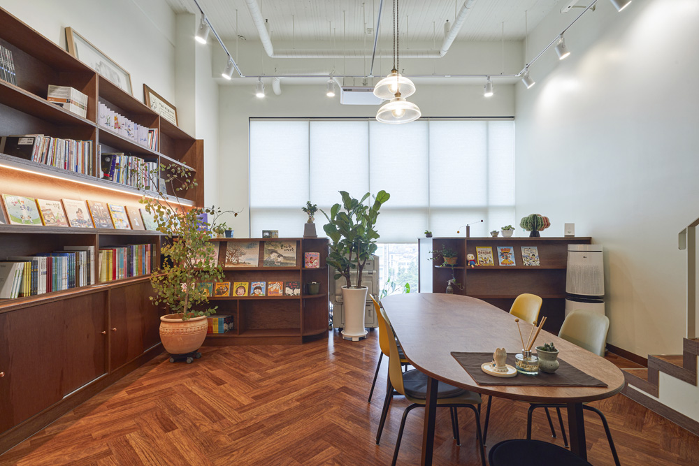 15 平米办公空间的惊艳变身-5