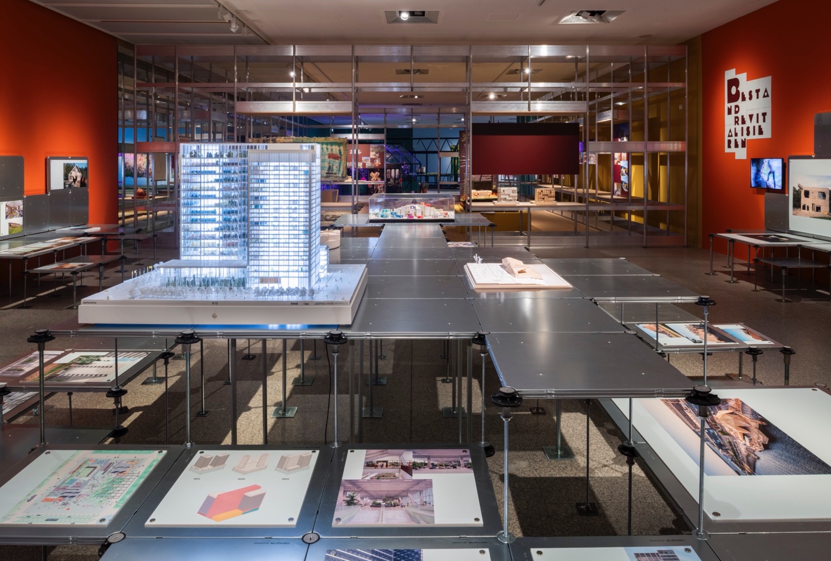 《WEtransFORM:建筑的未来》展览空间设计丨德国丨MVRDV-3