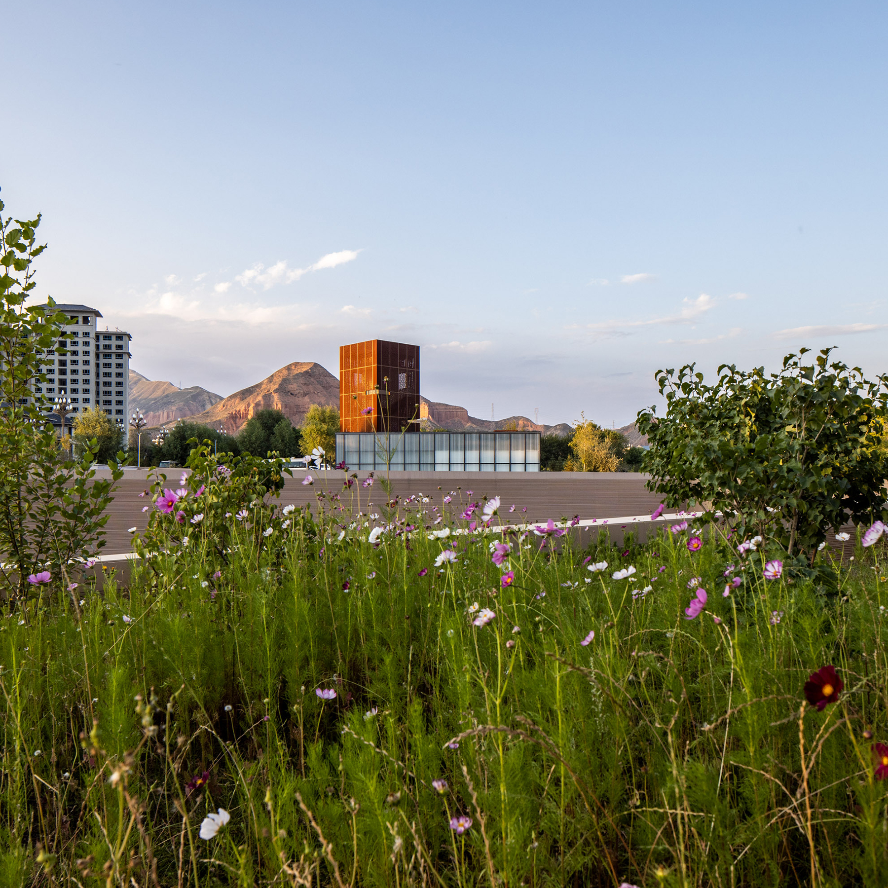 Haidong City Urban Planning Exhibition Hall  / CADG-45