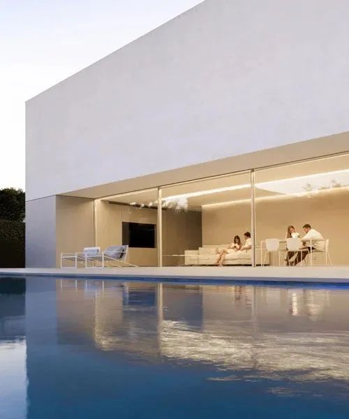 西班牙巴伦西亚“寂静之屋” | 半埋入式极简美学-7