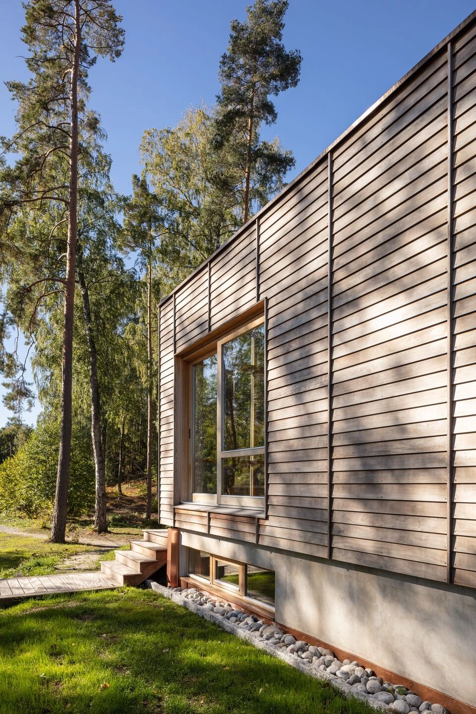 挪威 Oslo 峡湾的“Villa Løken”木质别墅-23