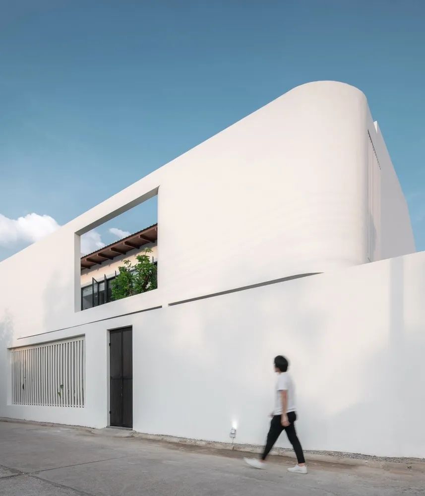 泰国清迈 400m²隐密住宅设计-30