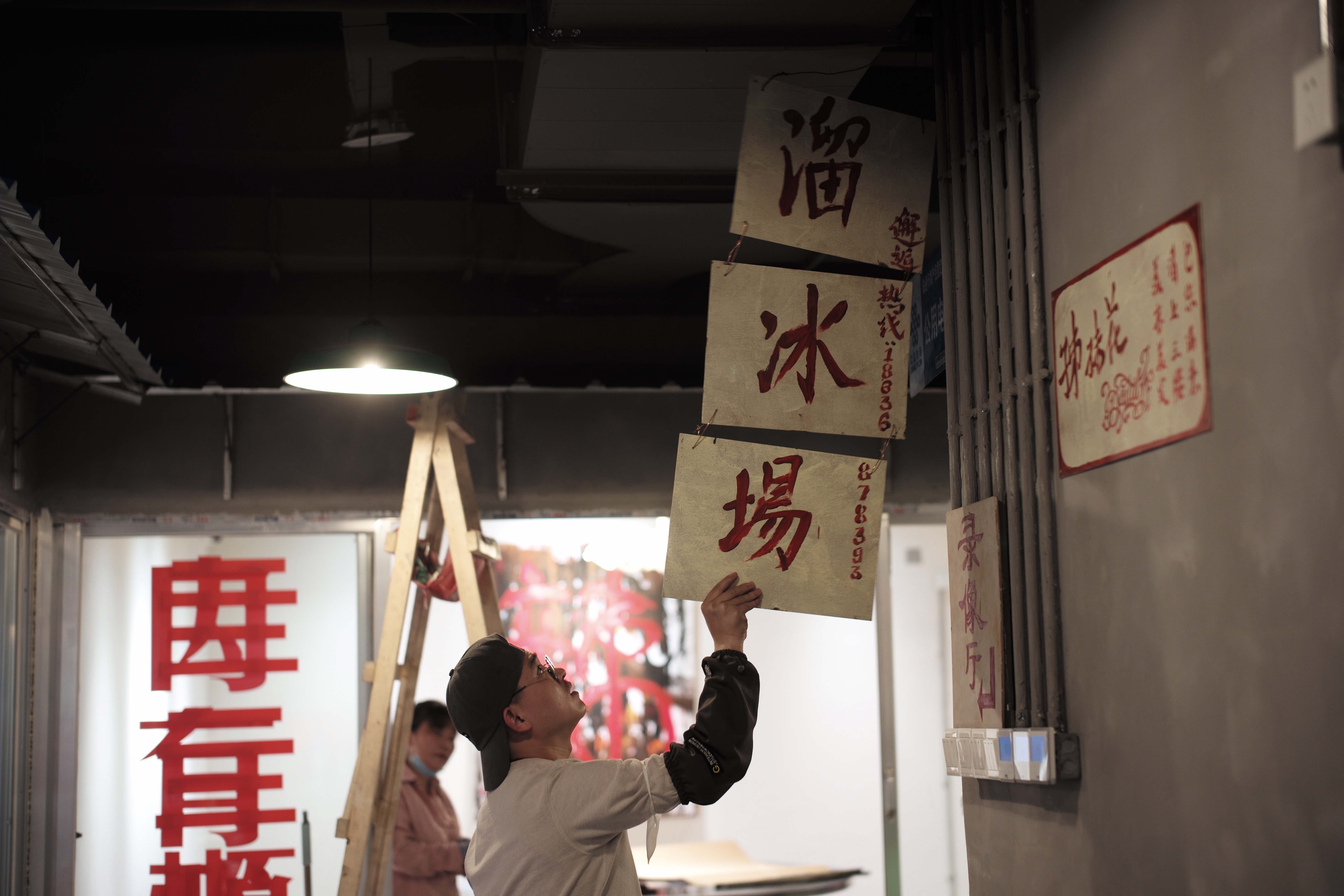 太原万象城【亖井】火锅——全案托管打造美食空间-12