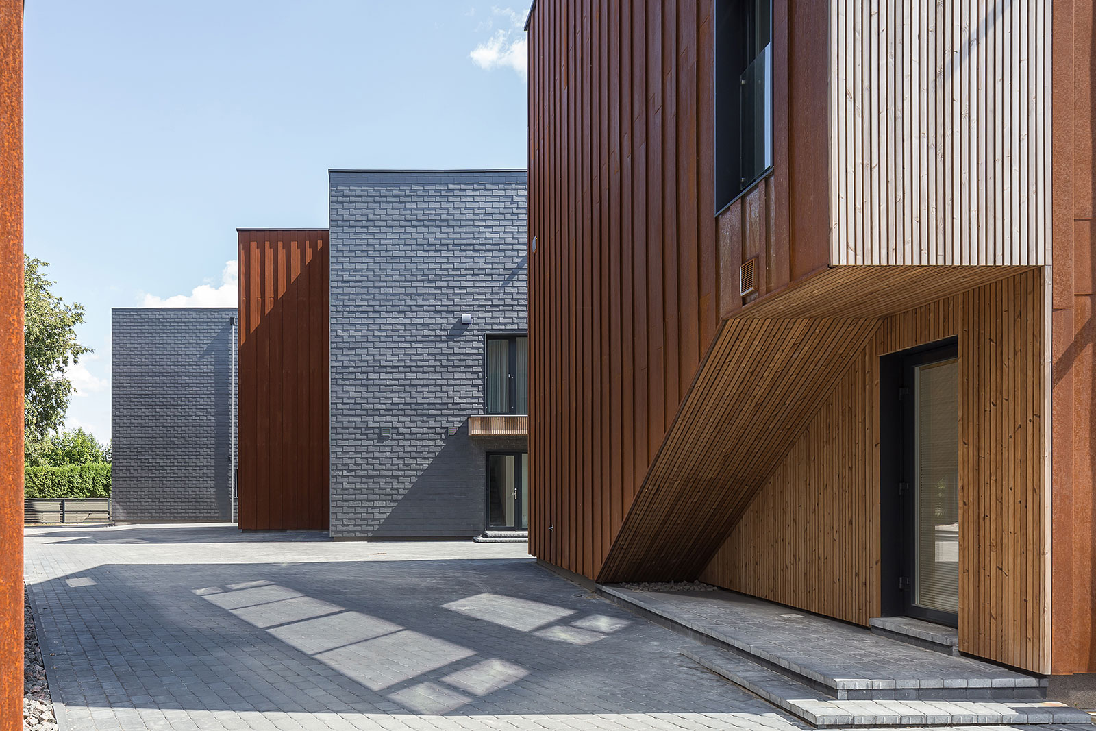 PRIVATE MULTI STOREY APARTMENTS IN KAUNAS | NEBRAU-13