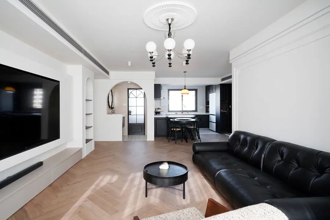 昆明13万打造125㎡现代轻法式三居，黑白配色的极致优雅，每一寸都美到骨子里！-8