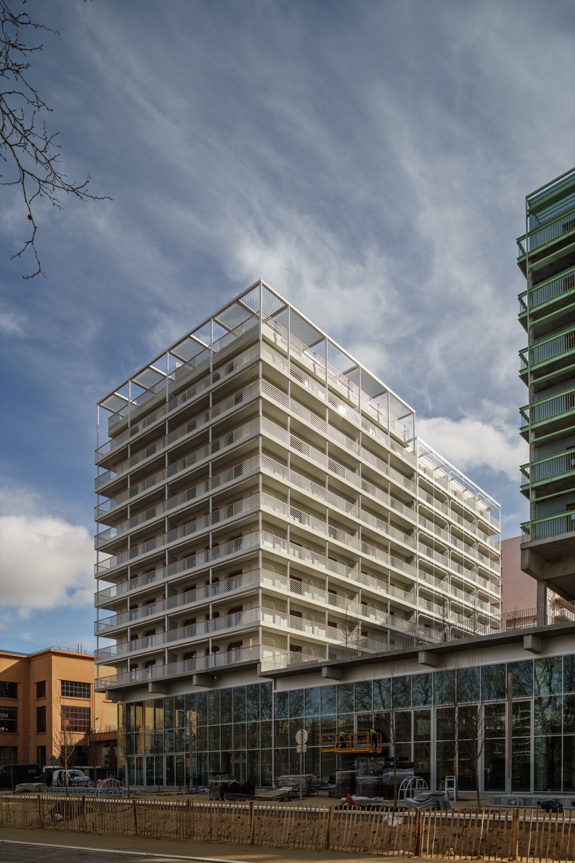 为巴黎奥运会打造的公寓，法国 / Brenac & Gonzalez & Associés-13