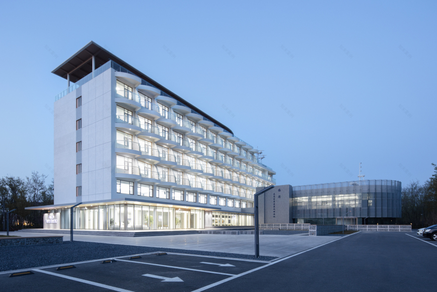 Renovation of the Headquaters of Yantai Marine Economic Innovation Zone / SHUISHI-45