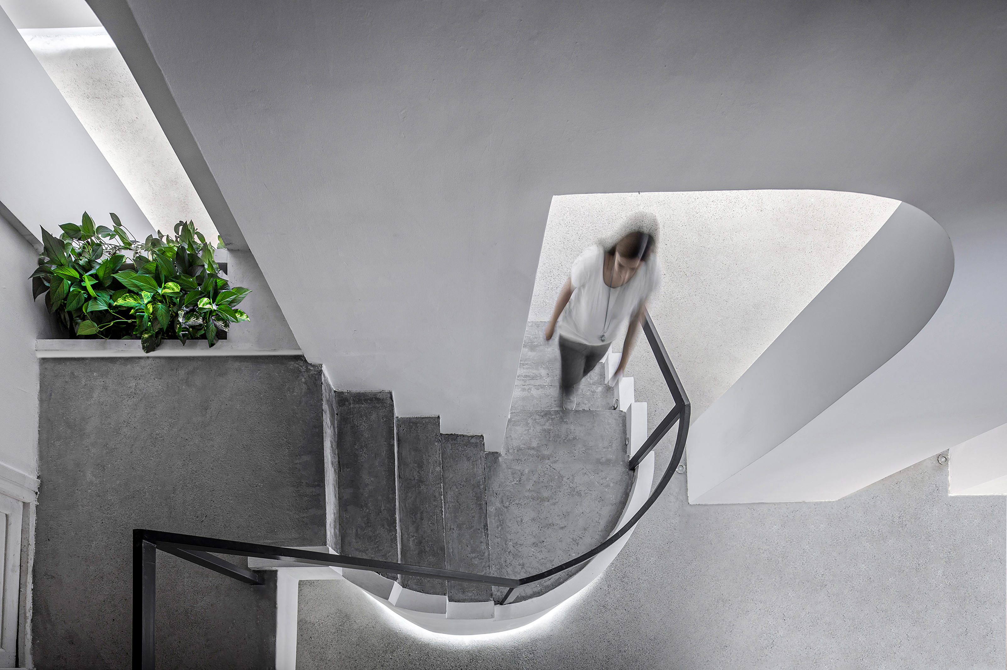 索艺术画廊 · 赫塞法扎工作室-30