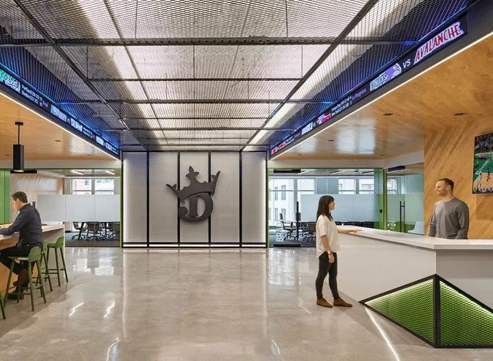 波士顿 DraftKings 梦幻体育博彩总部,活力四溢的现代办公空间-4