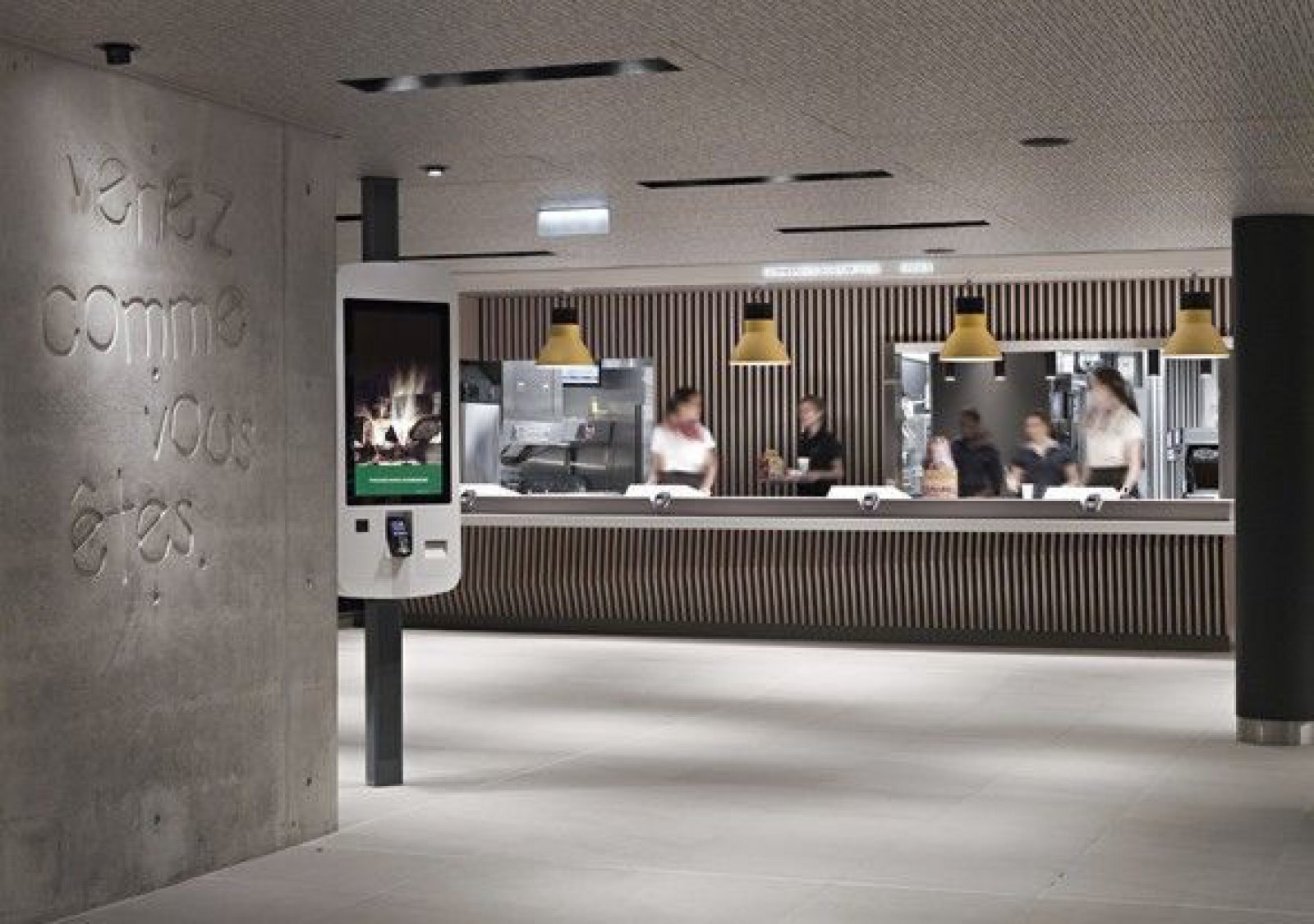 香榭丽舍大街上的麦当劳-6