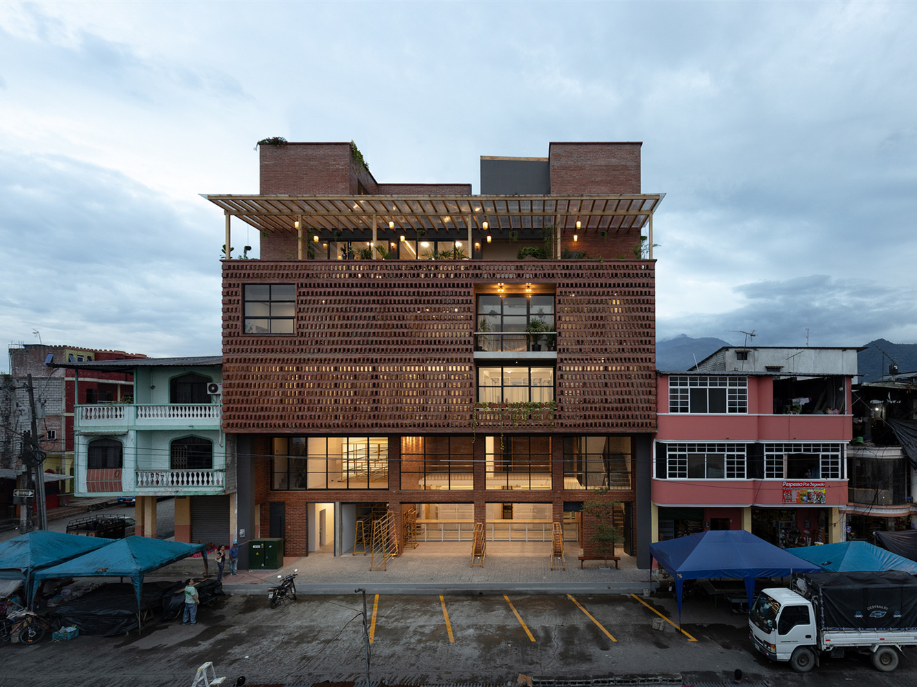 厄瓜多尔提供者生产中心-3