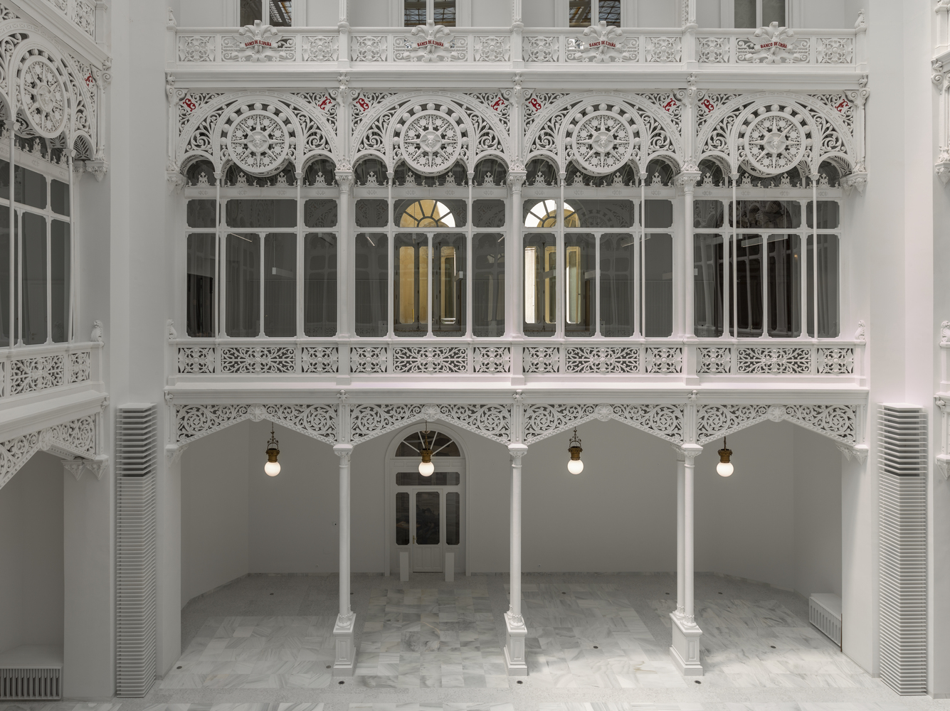 西班牙央行图书馆重生 · 历史与未来的交融-33