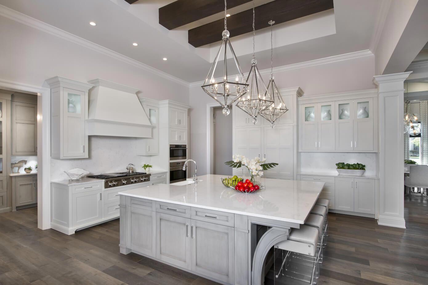 佛罗里达湖景智能豪宅，体验度假胜地般的宁静与隐私-17