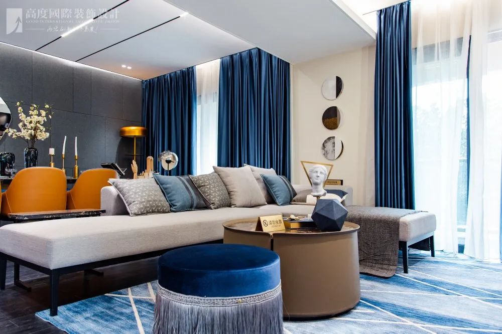 现代轻奢，优雅蓝色家居典范-1